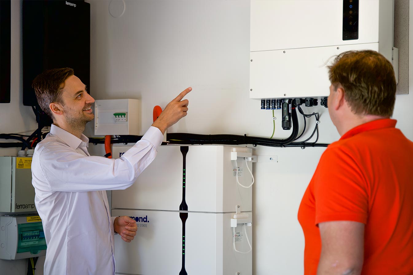 Raymond Solid State Batteri Installation av Elbilsvaruhuset