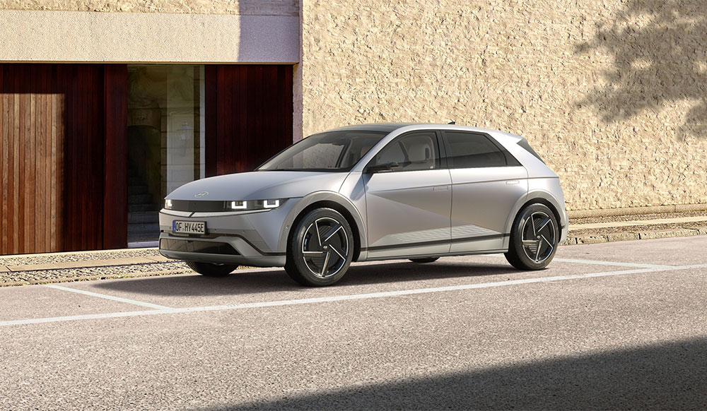 Hyundai Ioniq 5 parkerad. En av de bästa elbilarna
