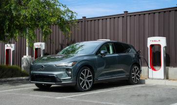 Volvo tesla Supercharger